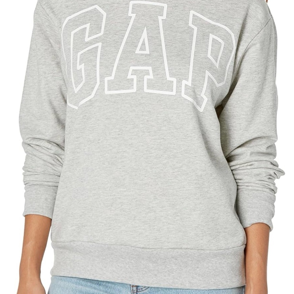 ⭐️NWT⭐️ GAP Women's Sherpa Lined Light Gray Logo Sweatshirt, Medium